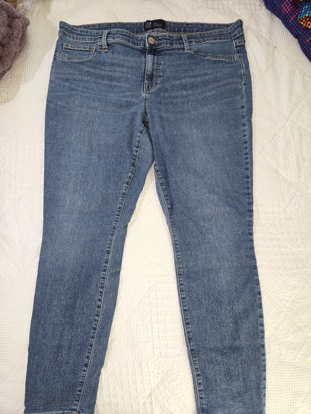 GAP Women's Favorite Jegging Mid-Blue Jeans